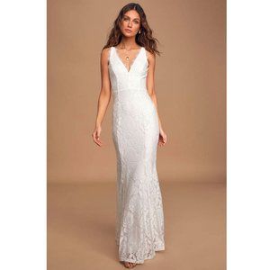 Lulu's Ivory Lace Mermaid Maxi Wedding Dress in size S, BNWT